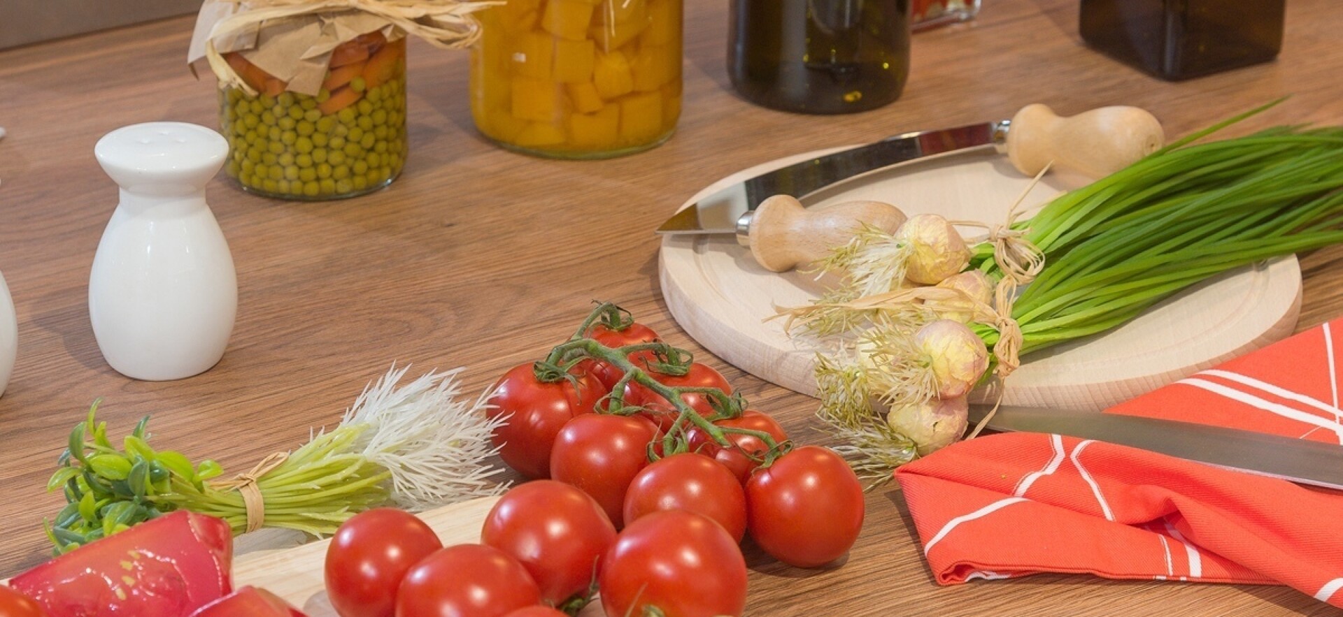 Natürliche Materialien wie Holz stehen für das, was eine Küche ausmacht.